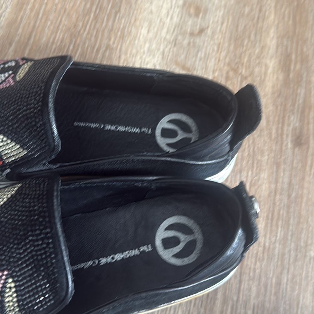 Wishbone Slip On Sneakers - Picture 4 of 6
